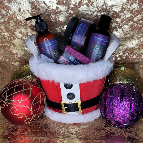 Queendom 4pc Holiday Gift Set In Santa Belly Basket